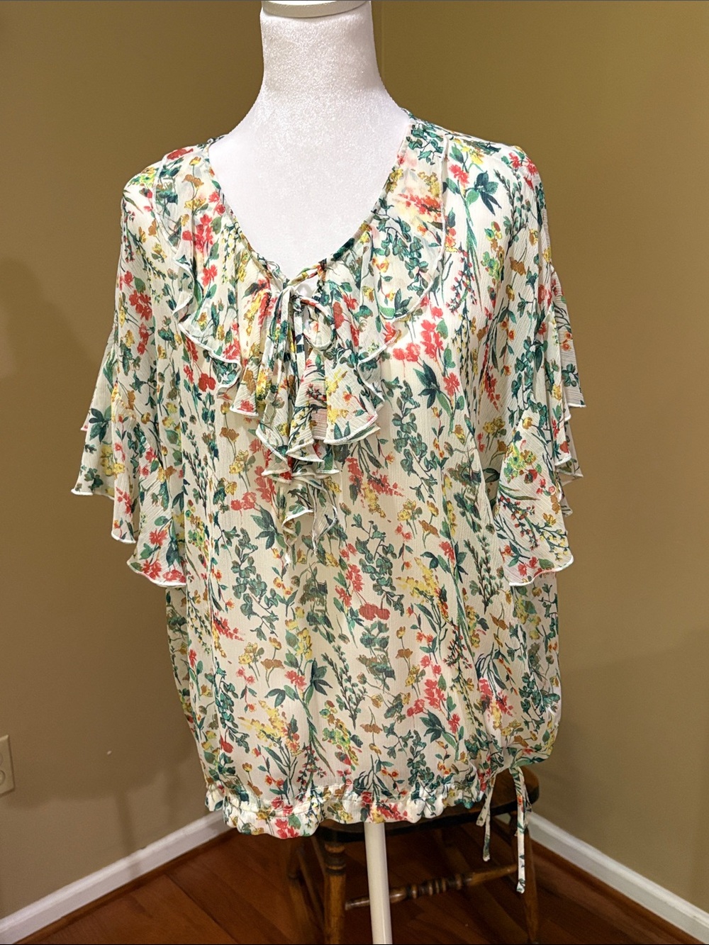 Jessica Simpson Floral V-Neck Blouse tie at waist in Cream, Green & Yellow